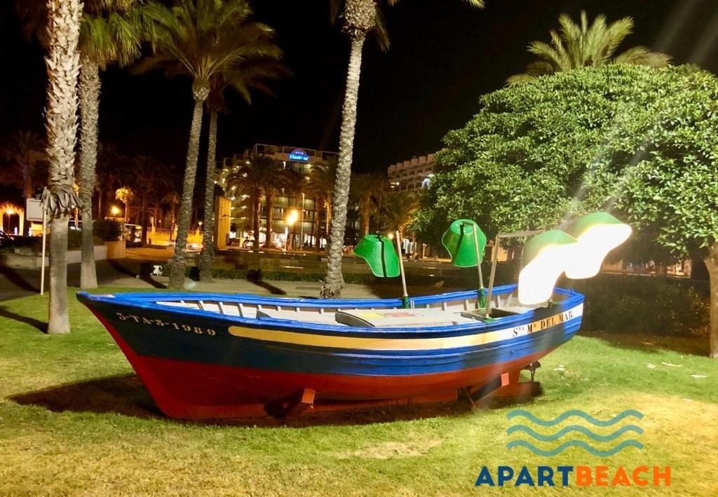 Apartbeach Novelty 3º Frente Playa Y Gran Terraza Salou Buitenkant foto